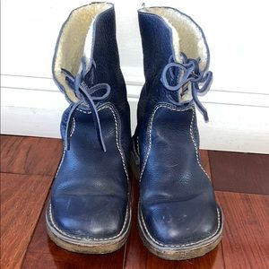 Cozy Navy Duckfeet lined Boots